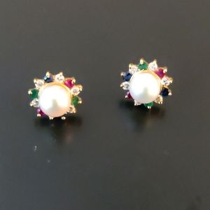 Pearl earrings